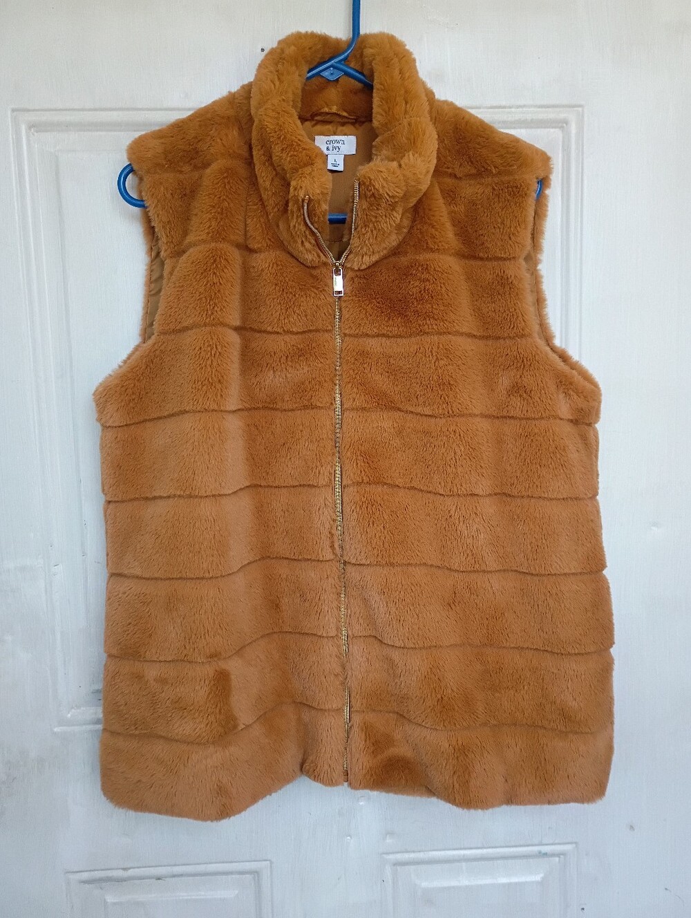 Crown & Ivy Faux Fur Vest